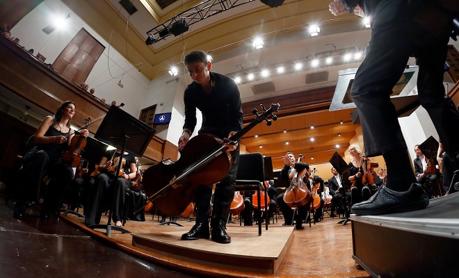 Beogradska filharmonija i violončelista Narek Haknazarijan (foto: Marko Đoković / BGF)