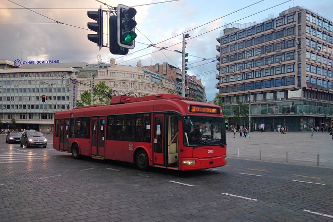 Javni gradski prevoz u Beogradu: Dopuna mesečnih karata (foto: Brankica Andonović)