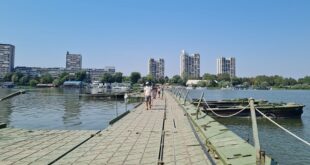 Leto na Lidu: pontonski most (foto: Nemanja Nikolić)