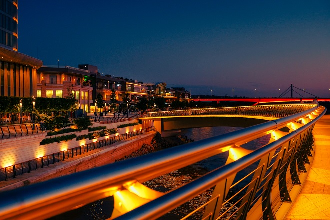Noći u Beogradu (foto: Maria Ivanova / Unsplash)