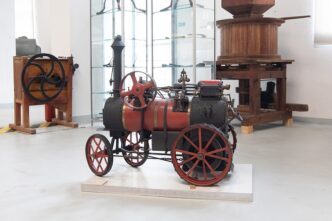 Izložbe u Beogradu: MNT - Samohodna lomomobila (foto: Muzej nauke i tehnike)