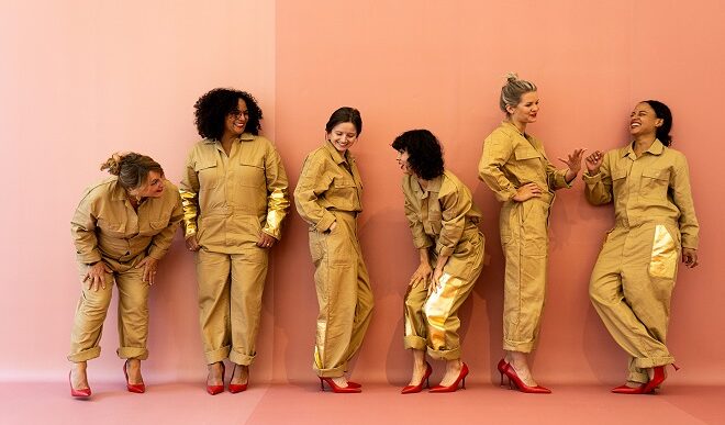 Maja Bekan - Throw Like a Girl (staged rehearsal), 2022. (foto: Aad Hoogendoorn / ljubaznošću umetnice)