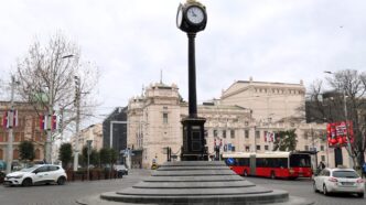 Beogradski sat na Trgu republike (foto: beograd.rs)