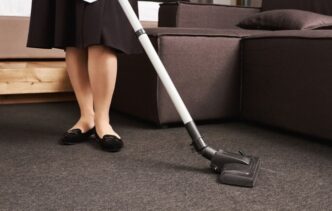 Šta se zapravo krije u tepihu vaše kancelarije (foto: Freepik)