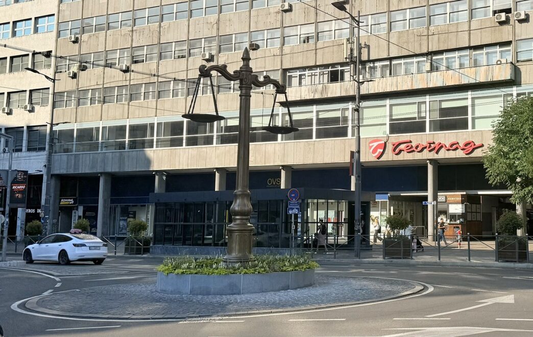Šta je ovo na Terazijama?! (foto: Aleksandra Prhal)